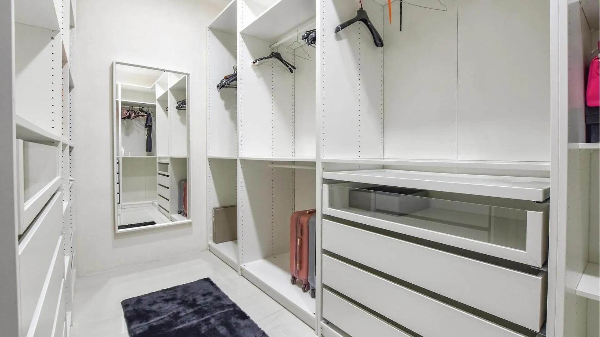 Semesterbostad Beautiful Home In Catania With Outdoor Swimming Pool Italien